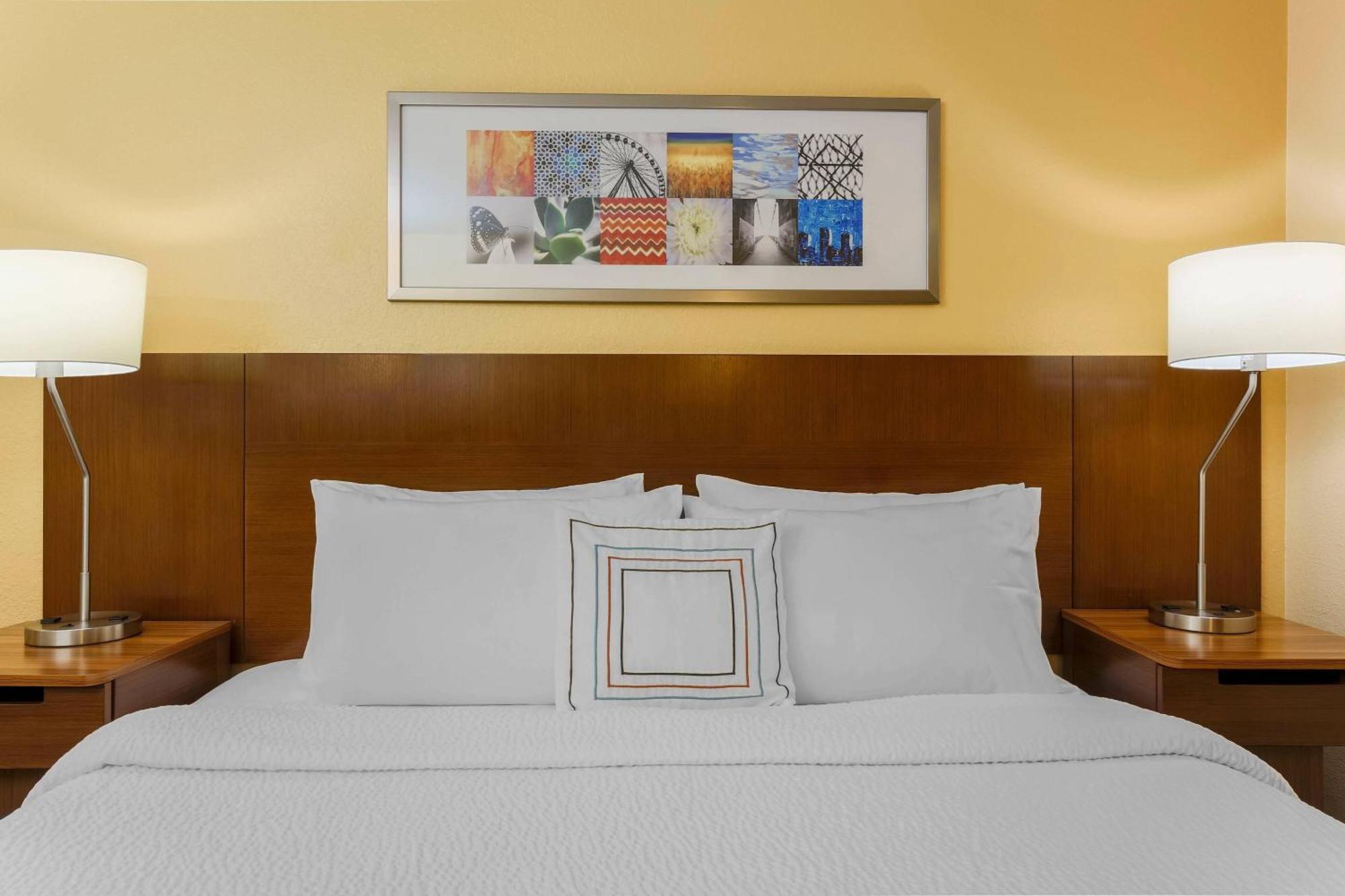 Fairfield Inn And Suites By Marriott Tampa Brandon Heartland Bagian luar foto