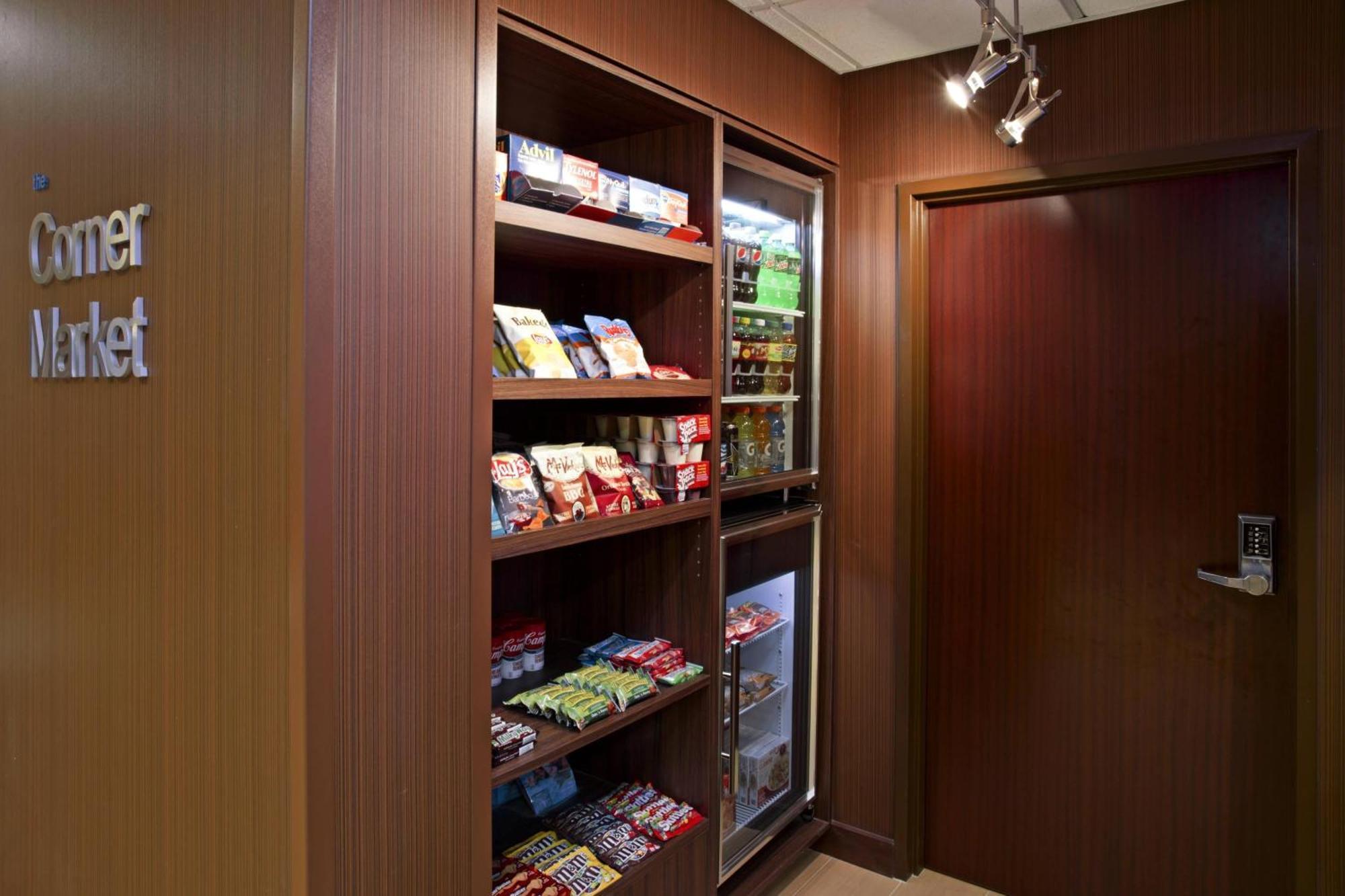 Fairfield Inn And Suites By Marriott Tampa Brandon Heartland Bagian luar foto