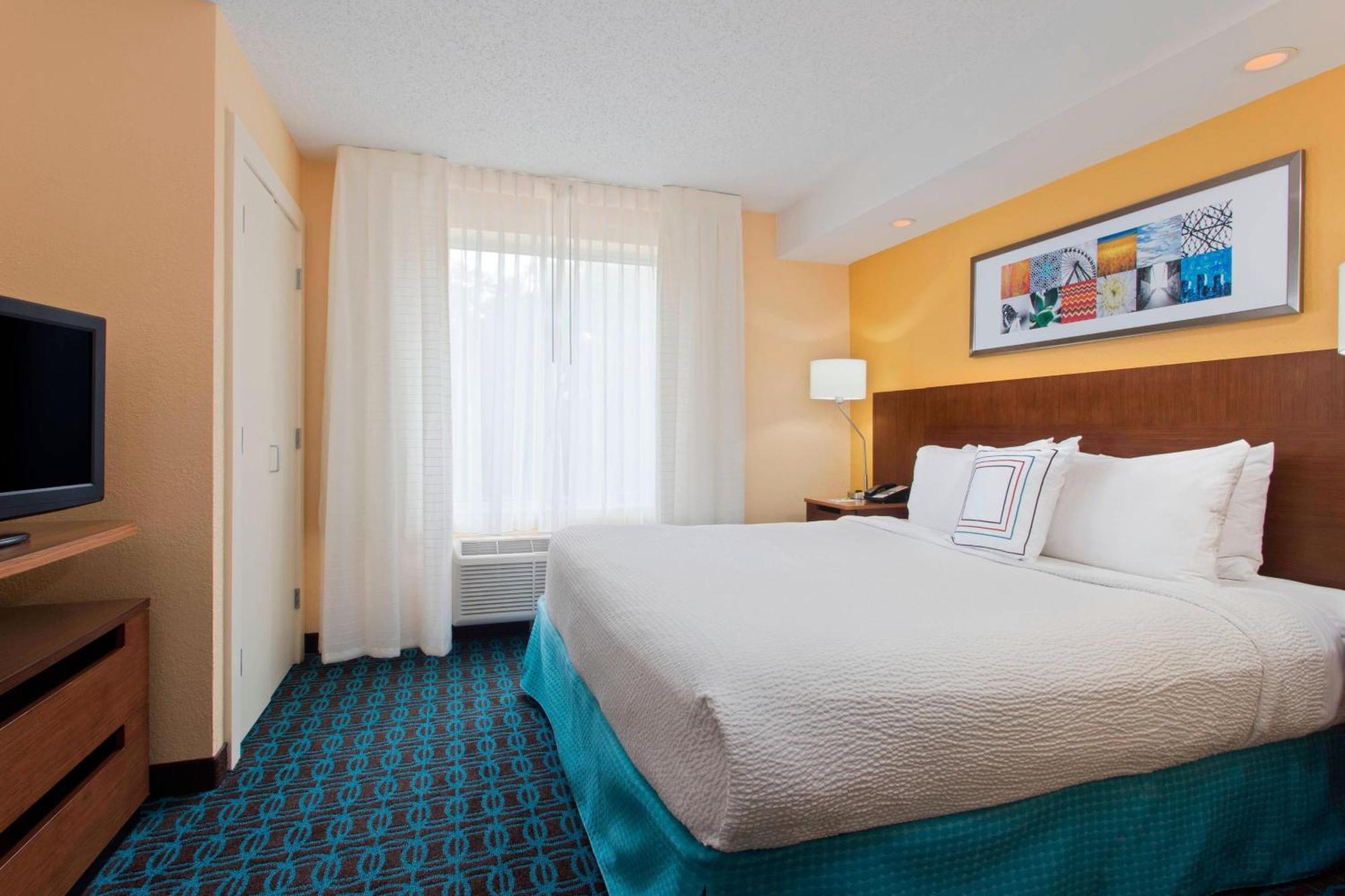 Fairfield Inn And Suites By Marriott Tampa Brandon Heartland Bagian luar foto