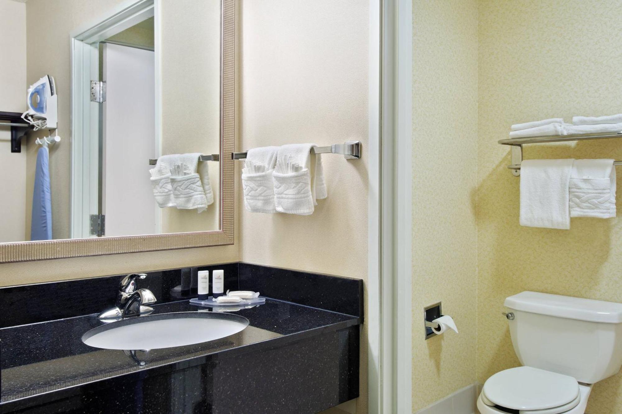 Fairfield Inn And Suites By Marriott Tampa Brandon Heartland Bagian luar foto