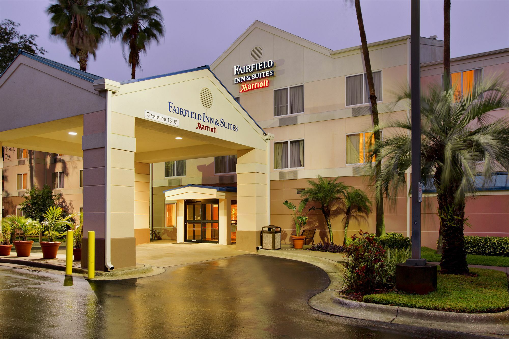 Fairfield Inn And Suites By Marriott Tampa Brandon Heartland Bagian luar foto